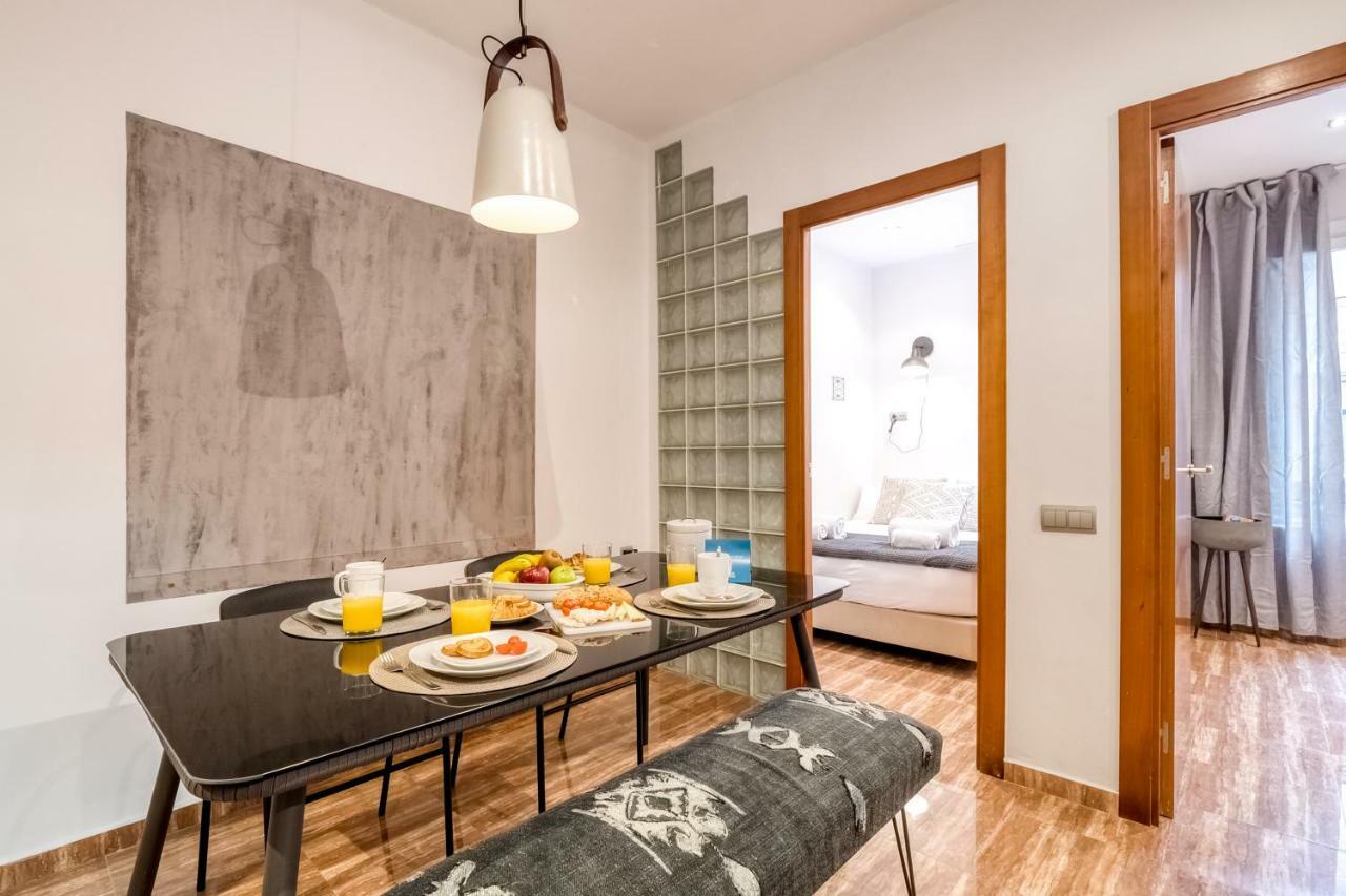 Sweet Inn - Lesseps Barselona Dış mekan fotoğraf